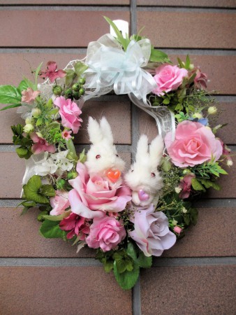 No２ ピンクリース　 白ウサギ立ち耳ペア　9000円　